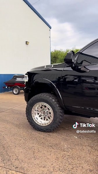 Understanding Beadlock Rims for Off-Road Trucks