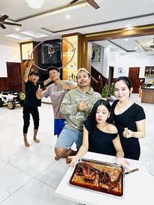 70K views · 2.4K reactions | Funny eating octopus challenge #Funny #eating #challenge | Mister Pov Juliet | Facebook