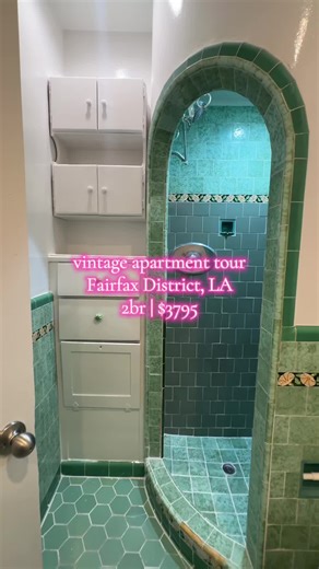 Exploring a Vintage 1920s Apartment in Fairfax District, LA