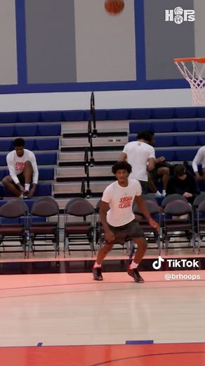 Jaxon Richardson's Insane Dunk Package Shocks AAU Basketball