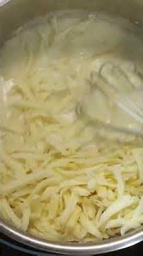 Creamy Cheddar Cheese Sauce 🧀 #shorts #cheesesauce #easyrecipe #fastrecipe #yummy #cheesesaucerecipe