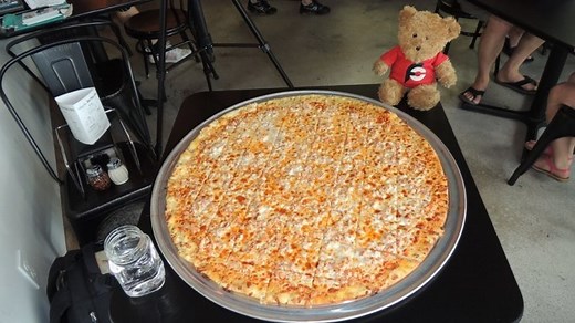 West Main Pizza's 26" Pizza Challenge - FoodChallenges.com