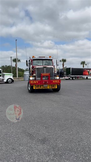 85K views · 2.8K reactions | Big Western Star heavy hauler arriving to the 75 Chrome Shop truck show — Bonus content here on FB $2/mo: https://www.facebook.com/groups/mfrsubscribers — 15% off code RED15 at RenegadeProductsUSA.com — 10% off code missflatbedred at https://nxt-journey.com/ | Miss Flatbed Red | Facebook