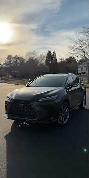 Do You Want the Best Luxury Hybrid in the Best Color? #lexus 😍