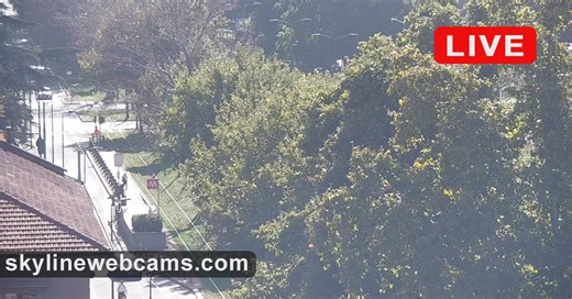 【LIVE】 Webcam Skyline of Milan - Weather | SkylineWebcams