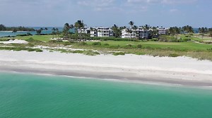 Social distance & relax in 2.5 miles of Pristine beach in Captiva Island. Book now and save 15% when you book directly through our website! | South Seas