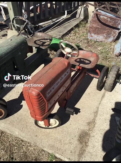 Pedal to the metal in miniature style! 🚗💨 Check out these classic pedal cars and take a tiny trip down memory lane. #pedalcar #antique #collectable #kiln #molds #johndeere #ford #auction #trailer #toys #CapCut