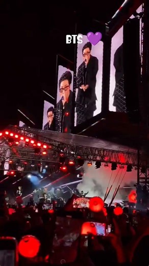 i love this song 💜#bts #taeimagines #btslive #btsvlivetoday #liveconcert