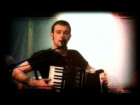 Disparition du chanteur costarmoricain Anthony Chaplain à l’âge de 42 ans | Le Télégramme