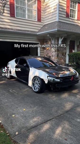 Mocked up the Origin Lab overfenders. Time to clean up the residue and prep the rear quarters before I officially put these on. Bumper kit next. 🙂 #frs