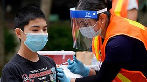 COVID-19 still poses severe risk to unvaccinated teens: CDC