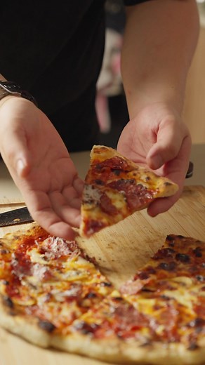 Pizza Oven Cooking: Easy Recipe for Homemade Pizza | #sgfoodie