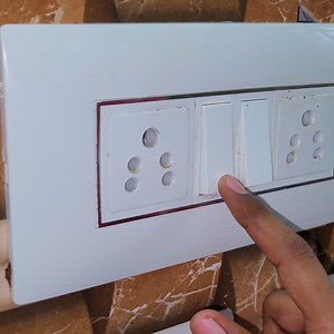 3.8M views · 35K reactions | பழுதான Switch-யை செலவு செய்யாமல் சரி செய்யும் முறை | Tamil Jailer | Facebook