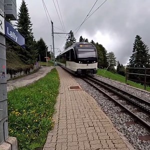 6.9K reactions · 170 shares | Train ride in Switzerland  #SidsTravelss  #newpost Siddharth Srivastava Travel Videos #aroundtheworld #travel | Siddharth Srivastava Travel Videos | Facebook