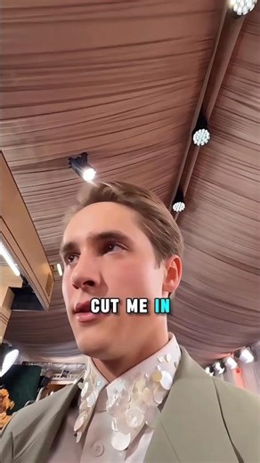 He Didn’t Even Realize Lisa Cut Him Off 😭