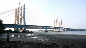 58K views · 828 reactions | #Promo|| While we are ready to inaugurate the second lane of new Zuari bridge, let’s not forget the contribution of old one to connect North & South Goa. We have tried to reverse the time & take you down the memory lane to the era when there was no bridge on Zuari. Releasing Full episode only on our Youtube channel tonight. | Goa News Hub | Facebook