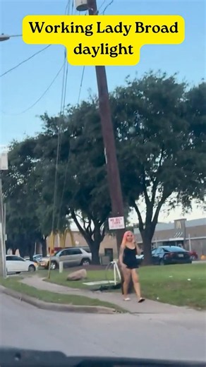 Driving down Bissonnet Houston, Texas #shorts