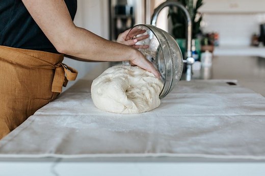 There’s a better way to roll out dough! Add a pastry cloth to your kitchen arsenal