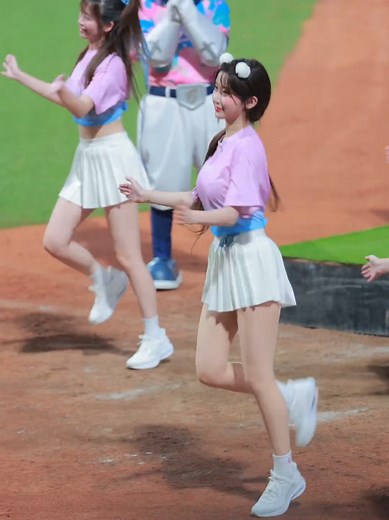 Lee Ju Eun: The Cheerleader Sensation
