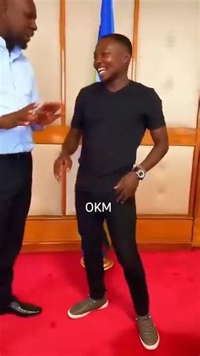 1K reactions · 18 comments | The "Waziri amevaa Pencil & Murkomen Nisaidie na Wanhandred" guy meets the Super CS Onesimus Kipchumba Murkomen 殺 | Korir Ben Kilel Jr. | Facebook