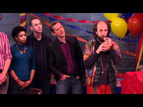 Victorious: "The Diddly Bops: Mm Mm Cheese"