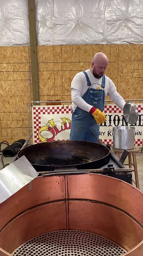 Delicious Old Fashioned Sweet and Salty Kettle Corn Recipe