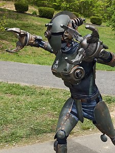 Assaultron cosplay was off the hook! #assaultron #falloutcosplay #wastelandjamboree