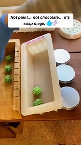 🧼 Make Natural Soap at Home—The Easy Way! 🧼 🌿 A Simple Start to Soap Making: ✅ Step-by-step guide—perfect for beginners ✅ Learn to use safe, organic ingredients ✅ Fun, creative projects you can do from home ✅ Tips to turn your hobby into a small business ✅ Craft soaps that are gentle, natural, and truly yours | Soapy Secrets with Emma