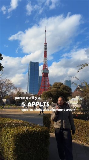 Pops & Nico | Voyages en couple 🌎 on Instagram: "Tu pars au Japon ? Ne pars pas sans avoir téléchargé ces 5 applis 👇🏼🇯🇵 1. DOKO - Pour trouver facilement les poubelles, les fumoirs ou les toilettes publiques. 🚮 2. SAILY - Pour éviter les 50€ de hors forfait déjà et aussi parce que c’est beaucoup plus rentable que d’acheter une carte SIM locale au Japon. 📲 Tu as -15% avec le code POPSICO (lien en bio) 3. BOUNCE - Pour réserver des casiers pour déposer ta valises ou tes sacs de shopping, au