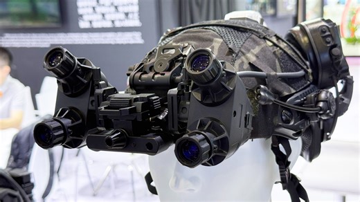 ADNV全球首款：超轻量化四目全景夜视仪