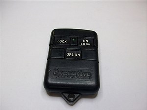 EXECUTIVE L2MET5D Factory OEM KEY FOB Keyless Entry Remote Alarm Replace