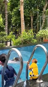 Bibi is so excited to hit the water with his sister!💙 #monkeybibi #bibi #reels #fyp #viralreelsfb #funny #cute #adsonreels #monkey #babymonkey #smartmonkey #animal #facebookReelscontest | Little Bibi