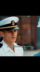 LA PELÍCULA SE LLAMA ANNAPOLIS, 🎥, 🎞️ 💯 😎😎😎 (2006) ANNAPOLIS es un drama de superación personal y acción dirigido por Justin Lin y protagonizado por James Franco y Tyrese Gibson. A continuación te presento la sinopsis y los detalles clave de la trama: Sinopsis General La historia sigue a Jake Huard (James Franco), un joven de clase trabajadora que sueña con escapar de su destino en los astilleros navales para convertirse en oficial de la Marina de los Estados Unidos. Contra todo pronóstico