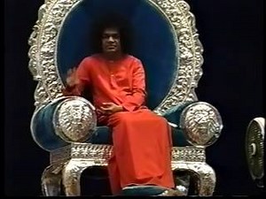 Bhajans with Sri Sathya Sai Baba - Poornachandra Hall, Prasanthi Nilayam Ashram - Puttaparthi. India Courtsey: James Redmond - Producer | SAI RAM
