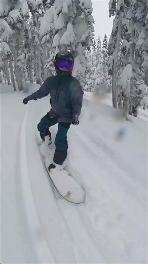 day 2 at Steven. #deeppowder #snowboarding #snowboardbindings #snowboard #mountains #snow #powder