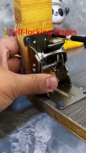 Hardware tool accessories Self-locking hinges