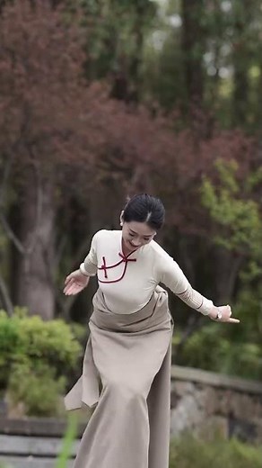 Dancing the Guozhuang with Lili – Feel the Joy, Wild and Free Like the Wind