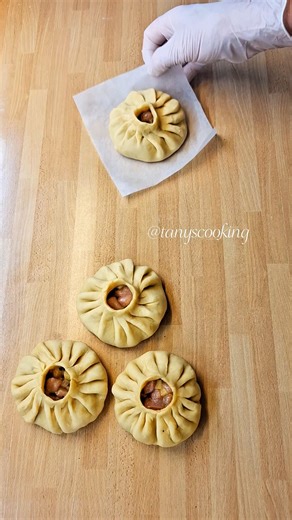 Chicken snack(samsa) is a very delicious dish. I offer you the easiest shaping and the recipe #bread