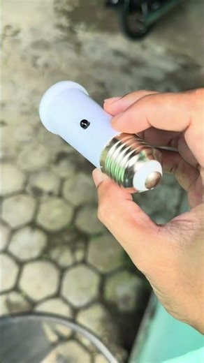 Automatic light sensor lamp fitting