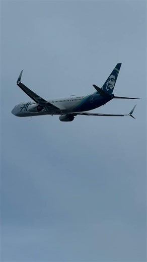 737-900er takeoff Paine Field!