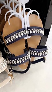 6 comments | Hannah's Vintage Store on Reels | Facebook