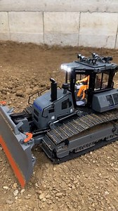154K views · 2.8K reactions | Mini but mighty!  Watch this RC bulldozer in action – small scale, big power!  #rcbulldozer #komatsu #hobby #radiocontrol | RC WORLD | Facebook
