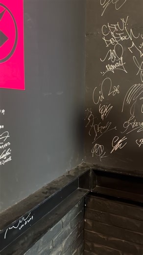 CDTV♪TBSテレビ on Instagram: "#CDTVライブライブ インスタ限定！激レア★サインムービー配信中 #TOMORROW_X_TOGETHER のみなさん サビのセクシーなダンスに釘付けになりました🥺❤️ 本日配信リリース！たくさん聴きますっ🖐️✨ 素敵なステージをありがとうございました♪ #CDTV #TBS"