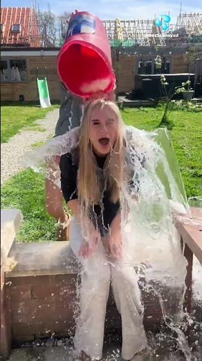 THE ICE BUCKET CHALLENGE IS BACK 😳🥶🧊
