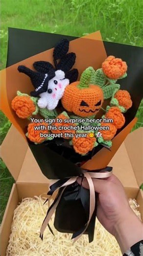 Your sign to surprise her or him with this crochet Halloween bouquet this year🎃👻