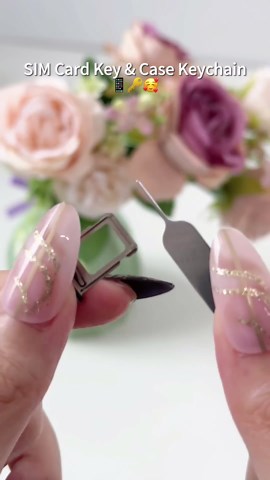 SHEIN CURVE on Instagram: "Meet the key to keeping all your connections secure 📱💻🔑 Unlock the ultimate data duo with this multi-functional SIM case & keychain tool 💫 🔎 37009199 https://shein.top/pa03vse #saveinstyle #SHEINgoodfinds #SHEIN"