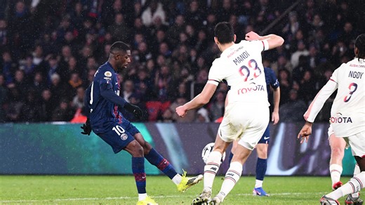PSG-Lille: "Un but de Playstation, quand tu fais tous les boutons en même temps", Luis Enrique et les Parisiens en adoration après le lob génial de Dembélé