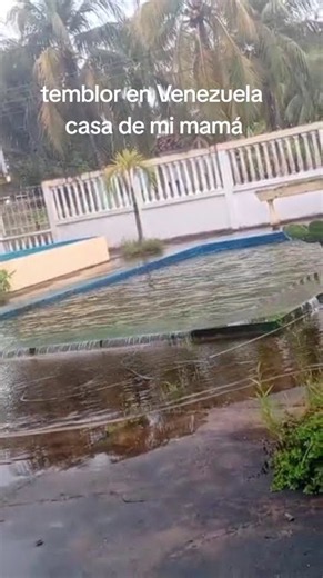 M7.5 earthquake produces pool seiches in Tucupita, Del Amacuro, Venezuela