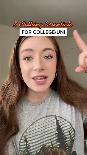 5 Clothing Essentials for College Students | College Wardrobe Ideas