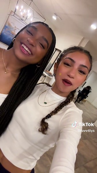 Dazzling Dance Duo: Icy & Seraph Showcase Their Moves!